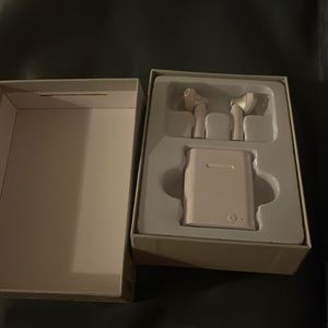 Bluetooth earphones